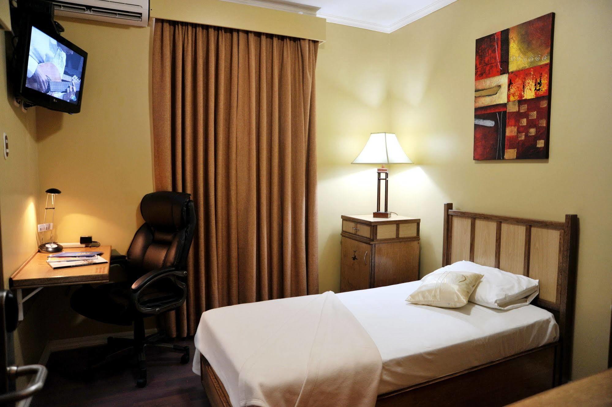 Culture Crossroads Inn Port of Spain Luaran gambar